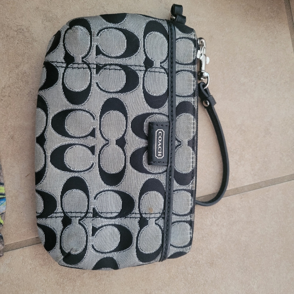Coach wristlet